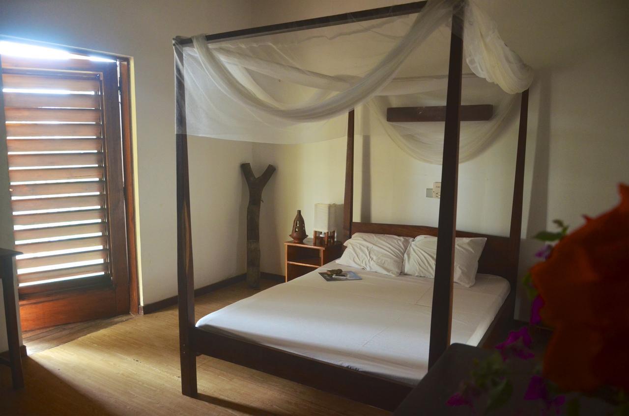 Auberge De Grand Popo Экстерьер фото